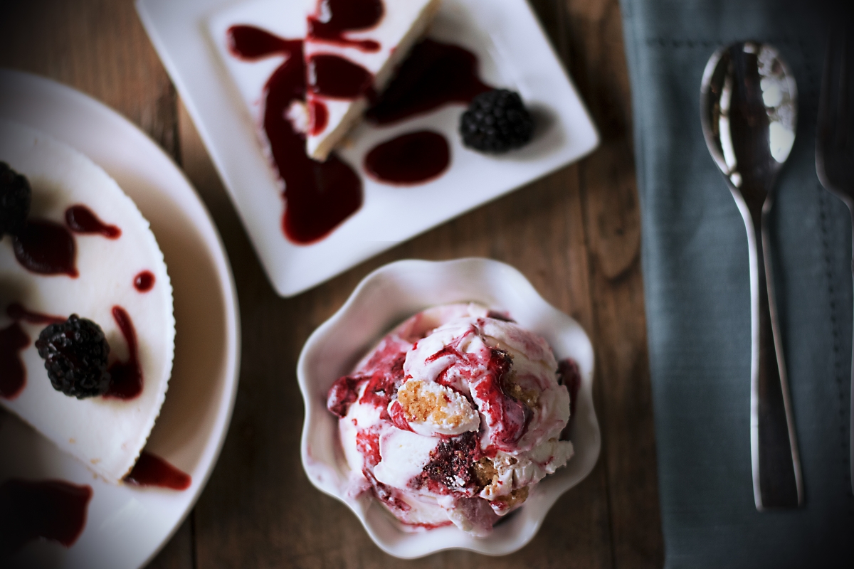 Berry cheesecake ice cream with blackberry sauce